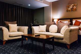 Отель Staybridge Suites Baku Баку Улучшенный двухместный номер с 1 кроватью или 2 отдельными кроватями-9
