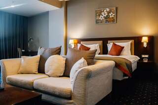 Отель Staybridge Suites Baku Баку Улучшенный двухместный номер с 1 кроватью или 2 отдельными кроватями-10