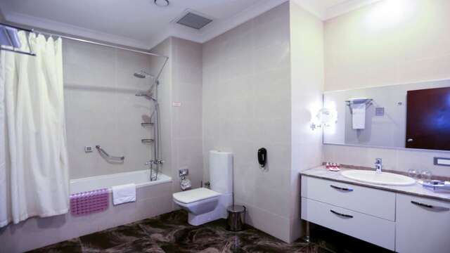 Отель Staybridge Suites Baku Баку-17