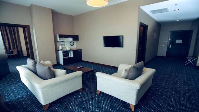 Отель Staybridge Suites Baku Баку-58