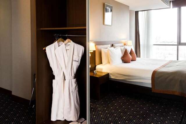 Отель Staybridge Suites Baku Баку-60